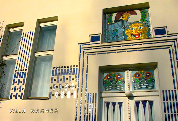 A Villa Wagner II bejárata