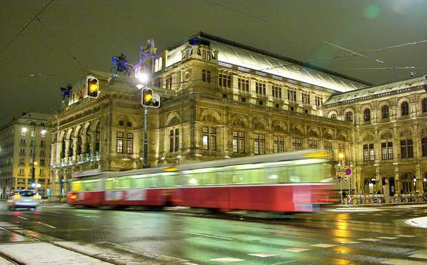 A Staatsopernél kezdődik a fotóséta