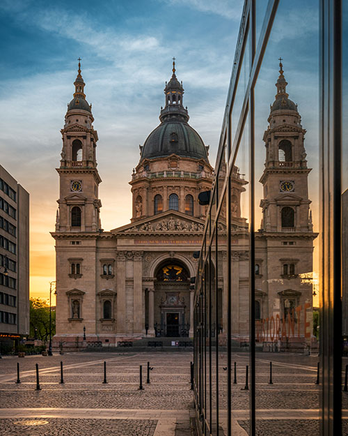 Bazilika telefonnal fotózva Budapesten - Femcafe