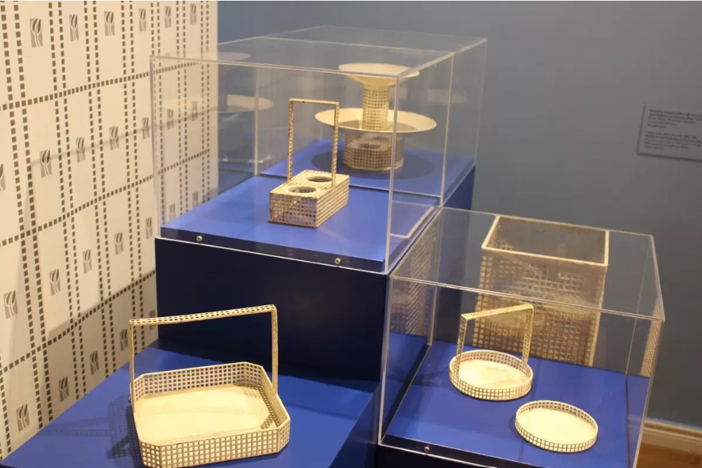 Részlet a kiállításról. kiállítás Josef Hoffmann bécsi szecesszió art deco villa nyaraló Ráth György-villa Iparművészeti Múzeum