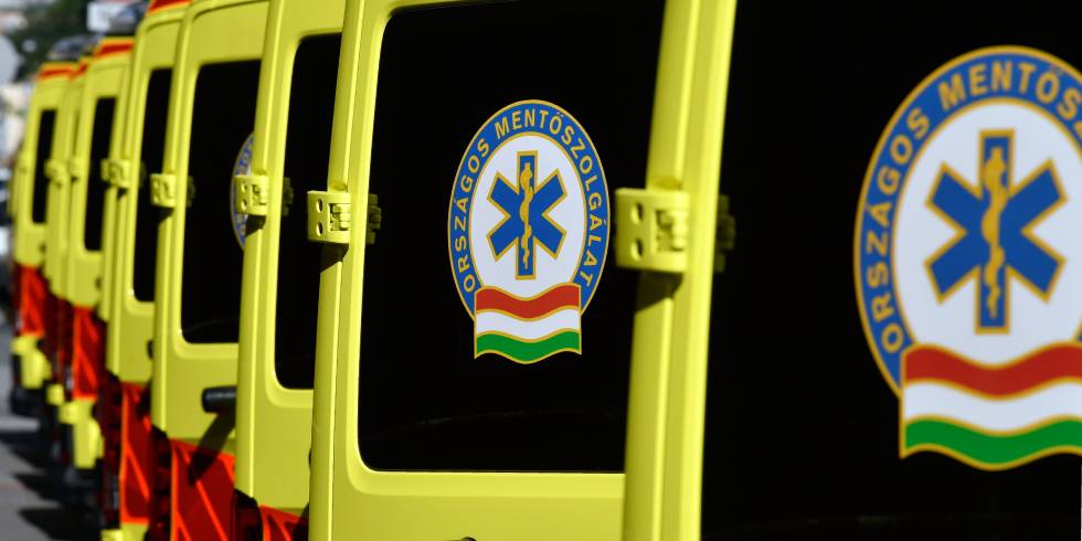 elektromos mentőkerékpár mentőautó mentő mentős életmentés Budapest OM 2022