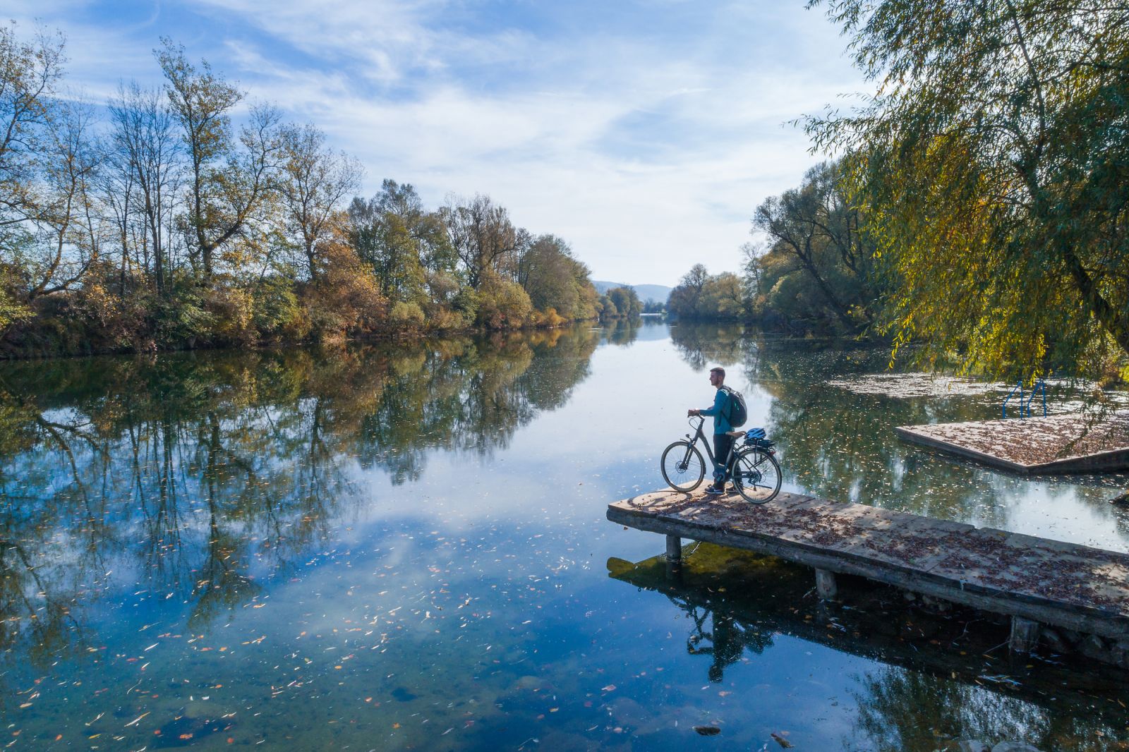 Szlovénia túraútvonal erdő természet