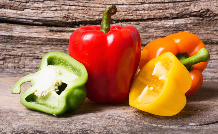 Illusztráció: 123rf piros sárga zöld paprika