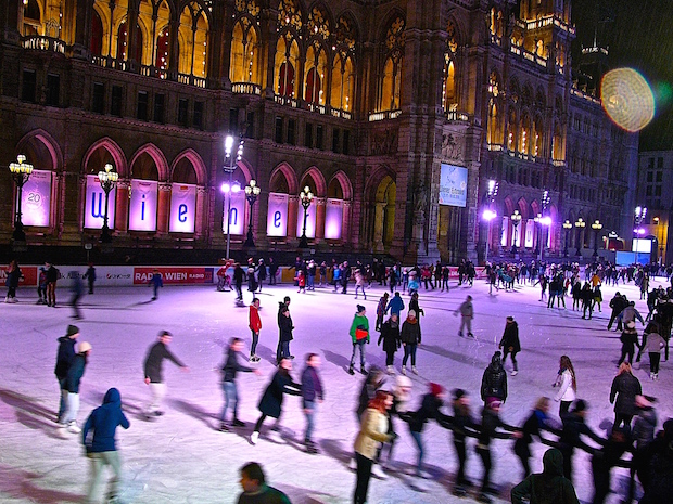 Hamar borul a rend és indul a vonatozás
