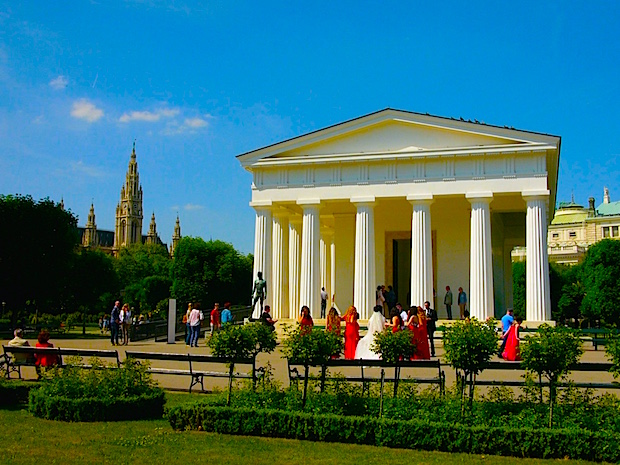 Esküvői fotózás a Volksgartenben