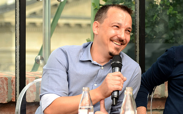 Benk Dénes eredetileg gépészmérnök volt