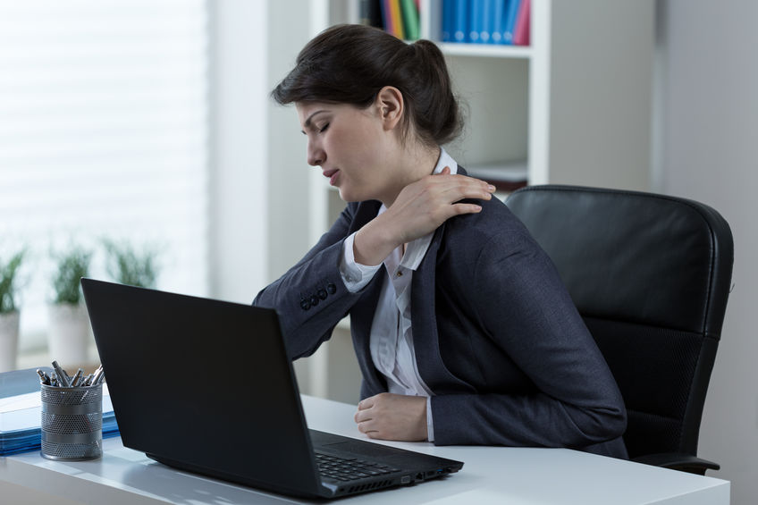 vállfájdalom stressz iroda nő
