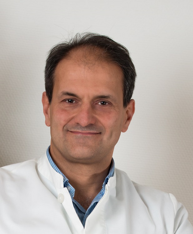 Dr. Vereczkey Attila szülész-nőgyógyász, a Versys Clinics alapító, orvos igazgatója
