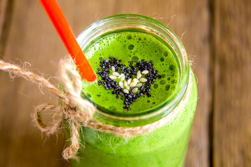 zöld ital smoothie magok szívószál bögre egészség
