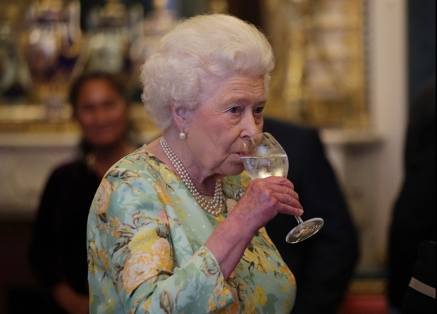 Erzsébet királynő pezsgő
