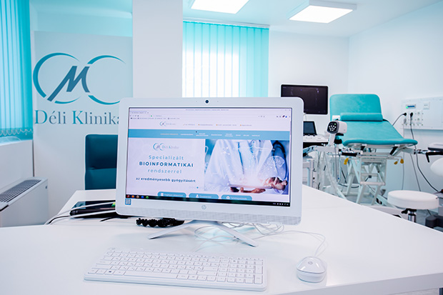 déli magánklinika bioinformatikai rendszer képernyő monitor