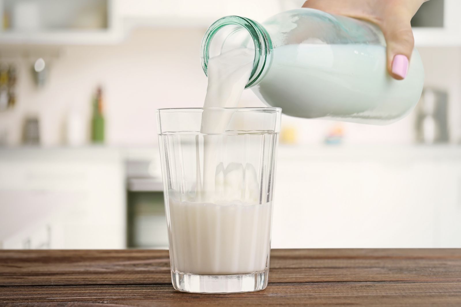A boltokban megvásárolható tej feliratú termékek csomagolása kizárólag tejet tartalmaz