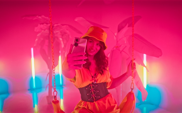 Sápi Vivien, HONOR50 okostelefon