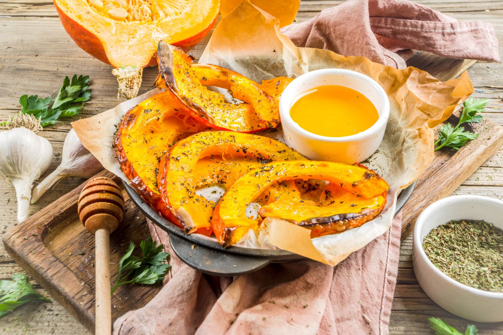 Fűszeres sütőtök hasábok - Tökéletes egészséges köret