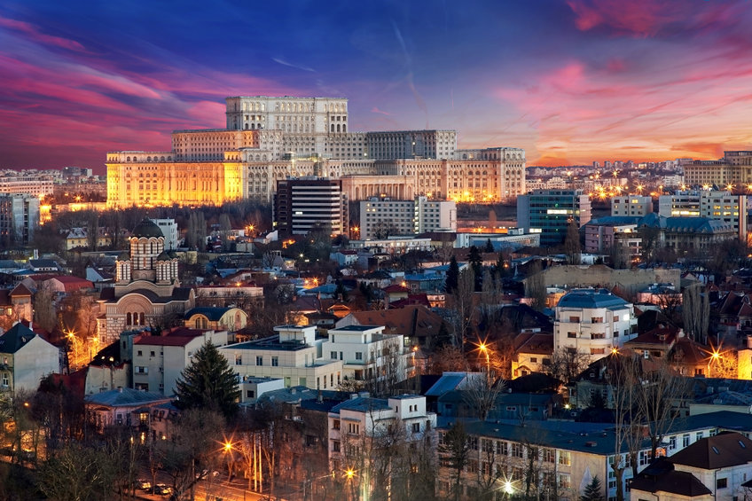 Bukarest Románia város utazás épületek fények