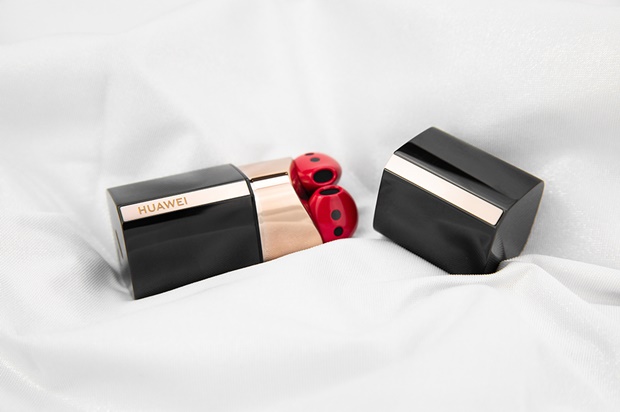 Huawei FreeBuds Lipstick vezeték nélküli fülhallgató