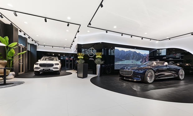 Mercedes-Benz showroom