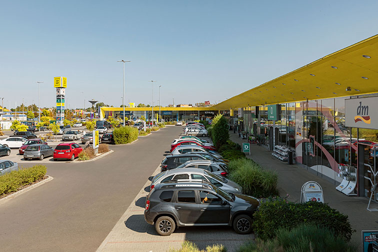 Stop Shop Békéscsabán - Femcafe