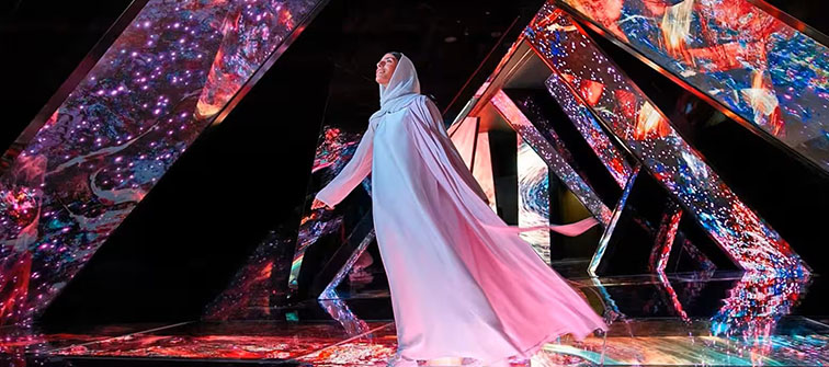 AYA Universe, a hightech tér - Femcafe