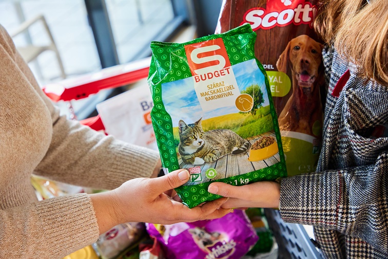 SPAR Mancs a bajban adománygyűjtés