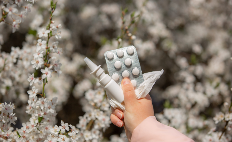 A tünetek enyhítésében az orrspray és egyes gyógyszerek is segíthetnek tavasz,virág,gyerek,orrspray,gyógyszer,allergia