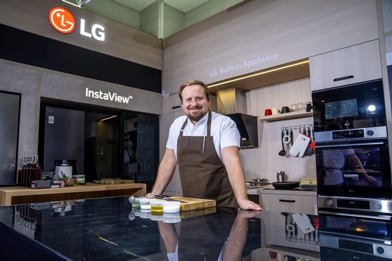 Tóth Szilárd, a budapesti SALT étterem Michelin-csillagos séfje