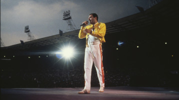 Eladó Freddie Mercury egykori londoni menedéke: a berendezés továbbra is őrzi az énekes szellemiségét - fotók