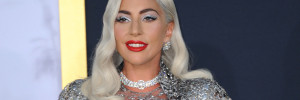 Pikáns részleteket mesélt Salma Hayekkel forgatott szexjelenetéről Lady Gaga