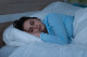 Találd meg a tökéletes alvási környezetet! Ha már az időt nem befolyásolhatod, alakítsd a szobádat. A legjobb minőségű alvás érdekében fontos, hogy megfelelő hőmérsékletű és eléggé sötét legyen a helyiség, az ágy pedig kellően kényelmes.