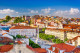 Lisszabon: Ez a festői szépségű város a megfizethető áraival, a macskaköves utcácskáival és a különleges hangulatával mindenkit elkápráztat. Ráadásul Lisszabon éjszakai élete is figyelemre méltó, úgyhogy az itteni bulikat sem érdemes kihagyni.