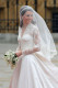 Ez pedig - hogy visszatérjünk a mai korba - egy fotó Katalin hercegnéről, szintén az esküvője napján 2011. április 29-én.