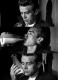5. Fiatalság: a tej nem ritkán a főhős fiatal korára is utal, ezt szeretné a rendező hangsúlyozni, nyomatékosítani - James Dean például az 1955-ös Haragban a világgal című filmben mindössze 24 éves volt.