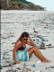 Amelia Whelan a közösségi oldalra feltöltött, Balin készült tengerparti képeivel sokkolt