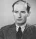 Raoul Wallenberg svéd származású építész 1944-ben, a világégés kellős közepén érkezett Magyarországra, svéd ideiglenes útlevelek kibocsátásával helyezett védelem alá számos üldözöttet. Rengeteg emberéletet mentett meg. 1945 januárjában elhagyta Budapestet, életének további alakulását illetően azonban rengeteg a homályos folt. Később a Szovjetunióba hurcolták, ám hosszú évekig nem lehetett tudni, mi is történt vele. 1957-ben derült ki, hogy egy moszkvai börtönben lelte halálát, szívroham végzett vele.