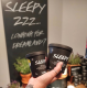 A LUSH Sleepy testápolója kifejezetten hatásosan segít abban, hogy maximálisan ellazulhass!