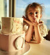 Venci nővére, Mici májusban ünnepelte a születésnapját, ő hétéves lett, mindössze egy év van közöttük. A tortájára ő sem panaszkodhatott.