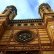 A 7. kerületben álló Dohány utcai zsinagóga Budapest, Magyarország, sőt, egész Európa legnagyobb zsinagógája.
