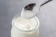 1-2 ek natúr joghurt tökéletesen alkalmas ugyanennyi tojás helyettesítésére - amennyiben fogyasztunk tejterméket, a joghurt tökéletetes alternatíva, hiszen használatával az ételnek nem lesz semmilyen mellékíze.