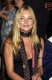Ez a trend a 2000-es évek elejére vezethető vissza, akkoriban rengeteg sztár, köztük Kate Moss is viselt ilyen vékony sálakat. 