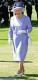 2005: A királynő a brit hadsereget ünneplő eseményen vett részt egy lila ruhában és hozzáillő fejdíszben.