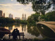 A Central Park egy 3,41 km² területű nyilvános park Manhattan szívében, New York városában. A parkba sétálni, kocogni, görkorcsolyázni járnak a helyiek és a turisták. A Central Park 150 éves is elmúlt. 