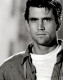 Mel Gibson legemlékezetesebb szerepeit a Mad Max mozifilm-sorozatban és a Halálos fegyver-filmekben nyújtotta, de rendezőként is igencsak elismertté vált az évek alatt, nem véletlenül: ő rendezte például A rettenthetetlen, A passió és az Apocalypto című filmeket is.