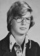 Jeffrey Dahmer 1960. május 21-én született a wisconsini West Allisben Lionel és Joyce Dahmer első gyermekeként – hat évvel később aztán megszületett öccse, David is, akit maga Jeffrey nevezhetett el szülei engedélyével.