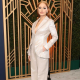 Jessica Chastain ezüst Dior nadrágkosztümben pózolt a 28. SAG-díjátadó gálán.