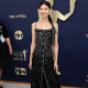 HoYeon Jung mesés Louis Vuitton ruhában pózolt a 28. SAG-díjátadó gála szőnyegén.