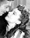 Néhány évvel a film forgatása előtt Clark súlyos fogínyfertőzést kapott, így el kellett távolítani a színész összes fogát. Amíg Gable az 1933-as Dancing Lady című alkotáson dolgozott, a sztárt szájsebészeti beavatkozásra kényszerítették, gyógyulása után pedig műfogsort kapott, de a problémák itt még nem értek véget.