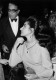 Callas egészsége az ötvenes évek végére megrendült, sokak szerint túlzásba vitt fogyókúrái miatt. Talán legemlékezetesebb (szakmai) botránya 1958. január 2-án történt, amikor a Norma második felvonását már nem vállalta, s a hátsó kijáraton menekült el a szidalmak elől - igaz, hangja ekkor a szilveszteri pezsgős mulatozás miatt ment el. 1959-től magánélete okán is a bulvárlapok címoldalain szerepelt: elvált férjétől s szenvedélyes viszonyt kezdett Arisztotelész Onasszisz görög hajómágnással, aki szörnyen bánt vele: gyakran bedrogozta, erős nyugtatóval és altatóval tömte, hogy szexuálisan bántalmazhassa – írja a Blikk.