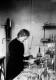 Kiemelkedő munkája során az uránércet és a Henri Becquerel által felfedezett uránsugárzást tanulmányozta, amelyet ő maga nevezett el radioaktivitásnak. További kutatásaihoz, amelyhez utolsó megtakarításaikat is felhasználták, férje is csatlakozott. 1898-ban jelentették be a történelmi felfedezést, miszerint új radioaktív anyagot azonosítottak, amelyet Marie szülőföldje iránti tiszteletből polóniumnak neveztek el, majd néhány hónap múlva azonosították a rádiumot is.