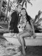 1962-ben mutatták be a Lázadás a Bountyn című filmet, amely bár teljes csőd volt, Brando magánéletét tekintve mégis mérföldkőnek számított. A színész a forgatáson ismerte meg a partnerét alakító, polinéz származású Tarita Teriipaia-t, akibe annyira beleszeretett, hogy vett magának egy saját szigetet a Csendes-óceánon, s még abban az évben feleségül vette szíve választottját.