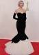 Carey Mulligan is rendesen kitett magáért: a színésznő egy lélegzetelállító Balenciaga ruhakölteményben pompázott, amely klasszikus Hollywood-ot idézte meg a vörös szőnyegen.